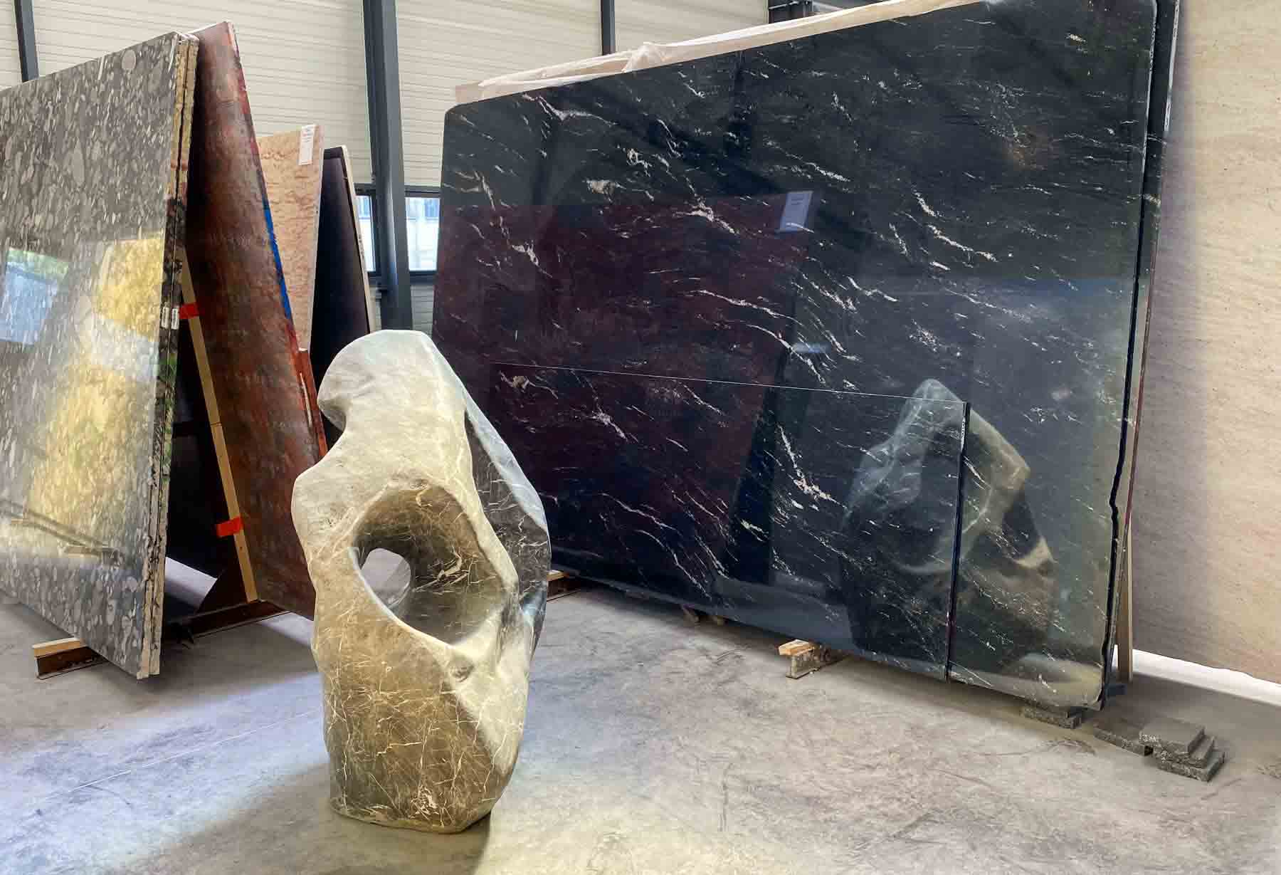 La Galerie de Roches La Roche Taill�e